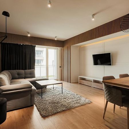 Nest Inn Stiletto Apartment Cluj-Napoca Exterior photo