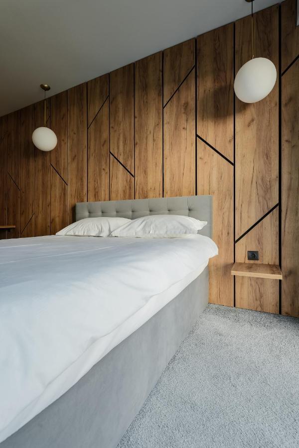 Nest Inn Stiletto Apartment Cluj-Napoca Exterior photo